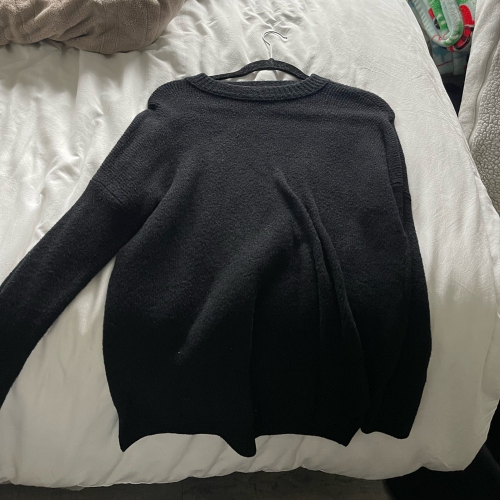 Women’s Abercrombie sweater oversized